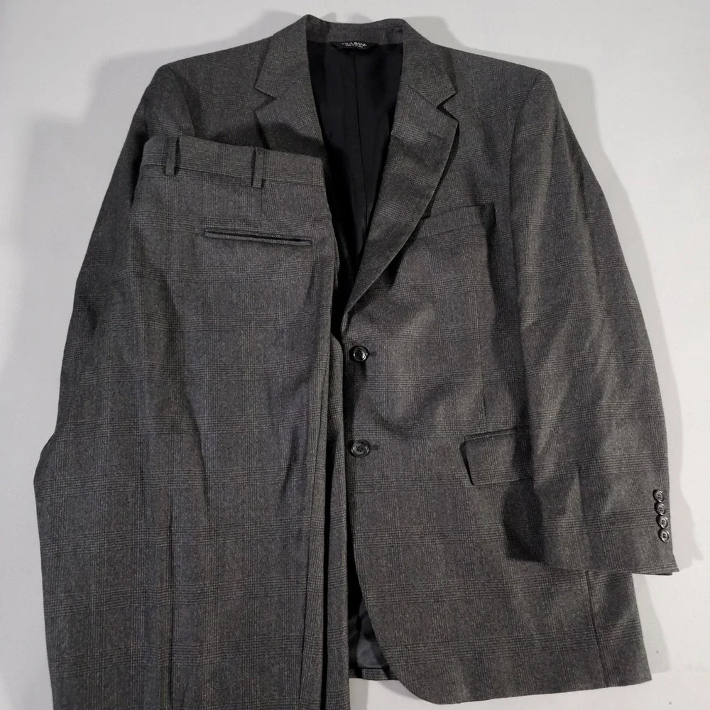 Jos. A. Bank Suit Mens 44R Gray Wool Cashmere Plaid 2-Button Pleated Cuffed